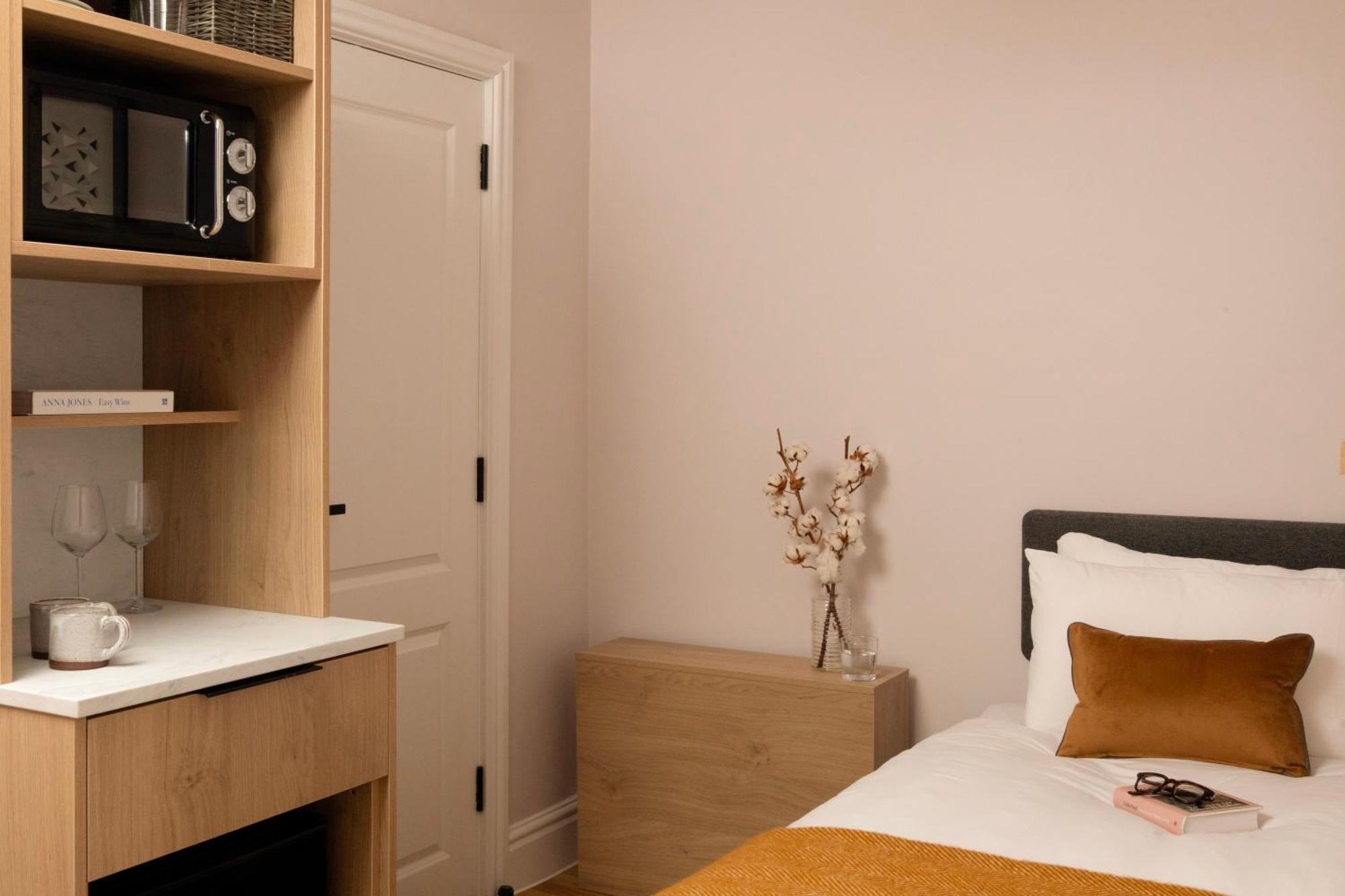 Bob W London Holland Park Aparthotel Exterior photo